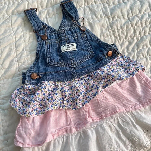 Oshkosh B'Gosh Girl's Tiered Ruffle Overall Dress Vestback Size 24 Months - Picture 3 of 6